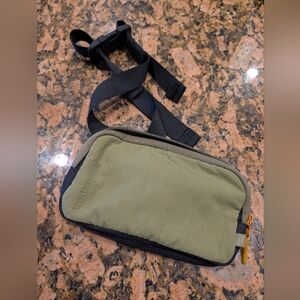 Lululemon Everywhere Belt Bag Crossbody